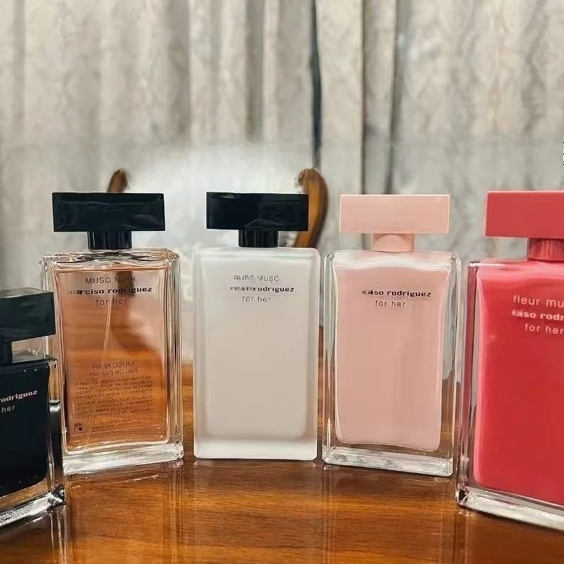 Perfume Fragrance Bottle - エレガントなムスクフローラルのオードトワレ（女性用）、ラグジュアリーなピンクボトルの香水、昼夜問わず使えるフレグランス